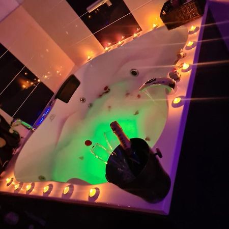 Karma Luxury Room Bukurešť Exteriér fotografie