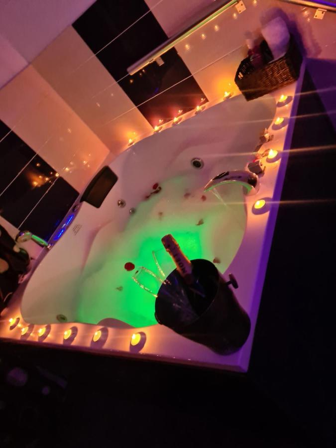 Karma Luxury Room Bukurešť Exteriér fotografie